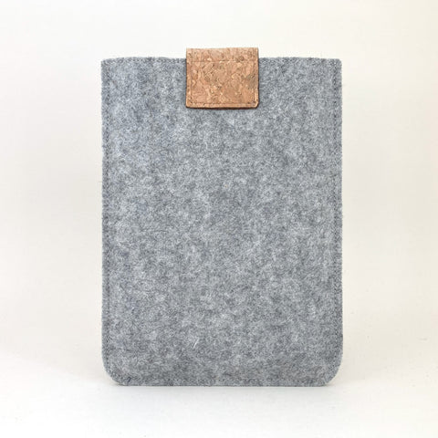 Mittatilaustyönä valmistettu eReader-kotelo | magnettilukolla ja ylimääräisellä taskulla | vaaleanharmaa - muodot | Malli "HAKA"