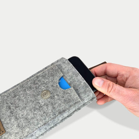 Kätevä vyölaukku Xiaomi 14:lle | magneettisulkimella ja korttitaskulla | vaaleanharmaa | malli CLIP