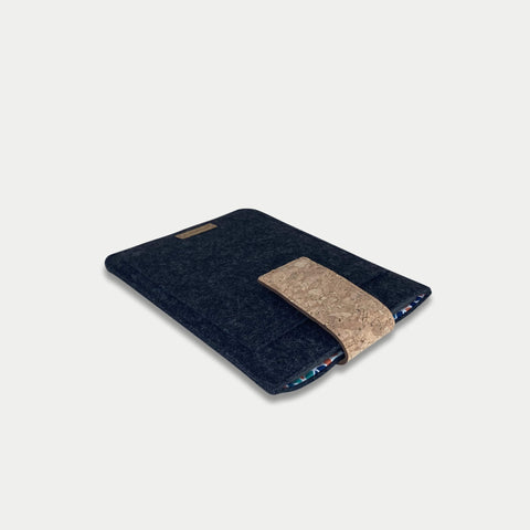 Kotelo PocketBook InkPad X Pro:lle | magneettisuljenta ja ylimääräinen tasku | antrasiitti - Colorful | Malli "HAKA"