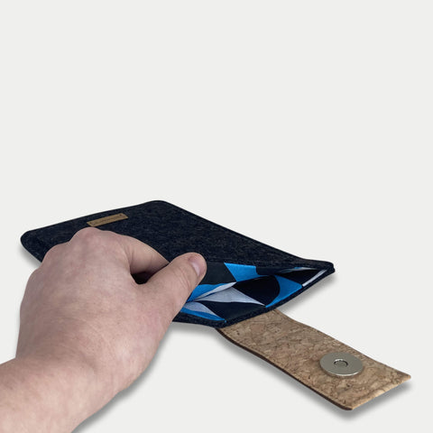 Kotelo PocketBook Verse | magneettisuljenta ja ylimääräinen tasku | antrasiitti - Shapes | Malli "HAKA"