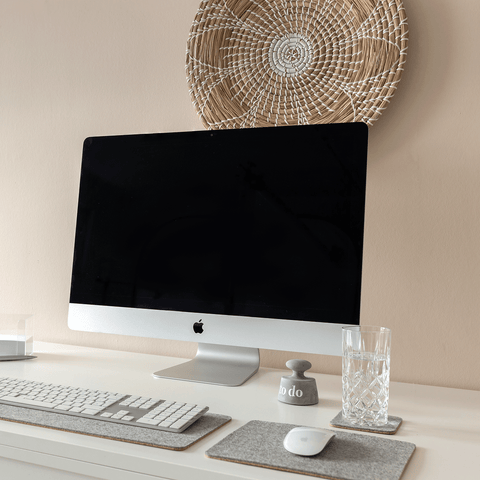 Huovasta ja korkista valmistettu hiirimatto | 20x25 cm | vaalean harmaa