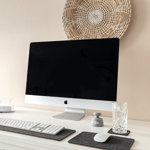 Huovasta ja korkista valmistettu hiirimatto | 20x25 cm | antrasiitti