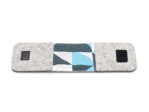 EC-korttikotelo huovasta | vaaleanharmaa - muodot