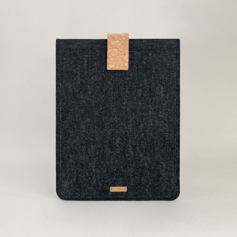 Kotelo Asus Zenbook CX1:lle | magnettilukolla ja ylimääräisellä taskulla  | antrasiitti - raidat | Malli "HAKA"