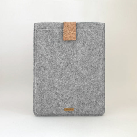 Kotelo MacBook Air M3 13:lle | magnettilukolla ja ylimääräisellä taskulla  | vaaleanharmaa - Bloom | Malli "HAKA"