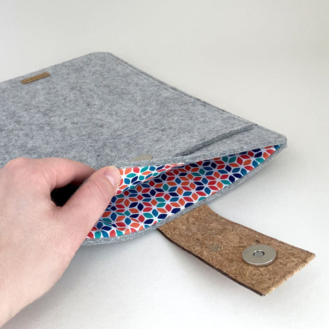 Kotelo Acer Chromebook 314:lle | magnettilukolla ja ylimääräisellä taskulla  | vaaleanharmaa - värikäs | Malli "HAKA"