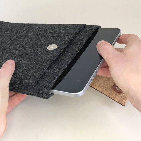Mittatilaustyönä valmistettu tabletin kotelo | magnettilukolla ja ylimääräisellä taskulla | antrasiitti - värikäs | Malli "HAKA"