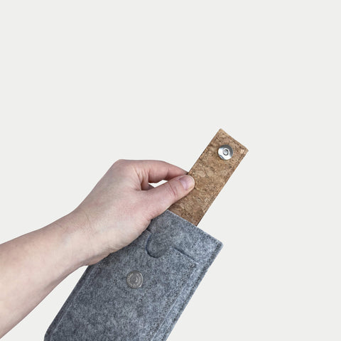 Handytasche für iPhone 12 Pro Max | mit Magnetverschluss und extra Fach | hellgrau - Shapes | Modell HAKA