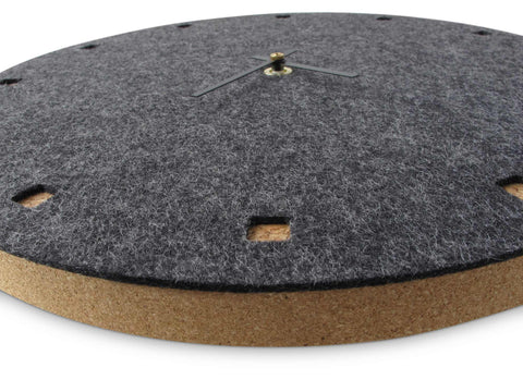 Seinäkello huovasta ja korkista 30 cm | antrasiitti - musta | Suunnittelu: Esbjerg