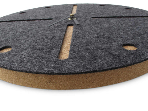 Seinäkello huovasta ja korkista 30 cm | antrasiitti - musta | Suunnittelu: Odense