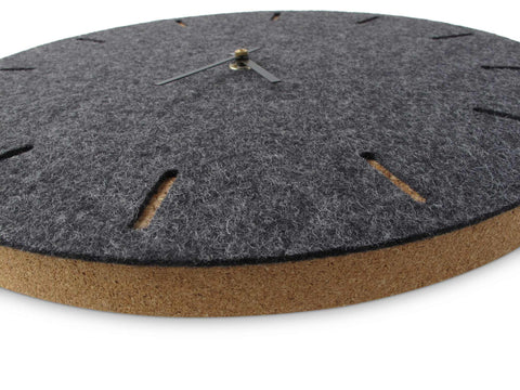 Seinäkello huovasta ja korkista 30 cm | antrasiitti - musta | Suunnittelu: Kööpenhamina