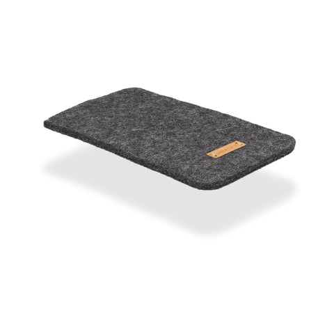 Matkapuhelinkotelo Xiaomi Redmi Note 10 Prolle | valmistettu huovasta ja luomupuuvillasta | antrasiitti - muodot | Malli "LET"