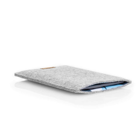 Kotelo Kindle Oasis 10:lle | valmistettu huovasta ja luomupuuvillasta | vaaleanharmaa - muodot | Malli "LET"