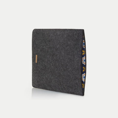 Kotelo MacBook Air 13:lle | valmistettu huovasta ja luomupuuvillasta | antrasiitti - Bloom | Malli "LET"