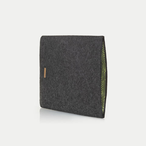 Kotelo MacBook Pro 16:lle | valmistettu huovasta ja luomupuuvillasta | antrasiitti - raidat | Malli "LET"