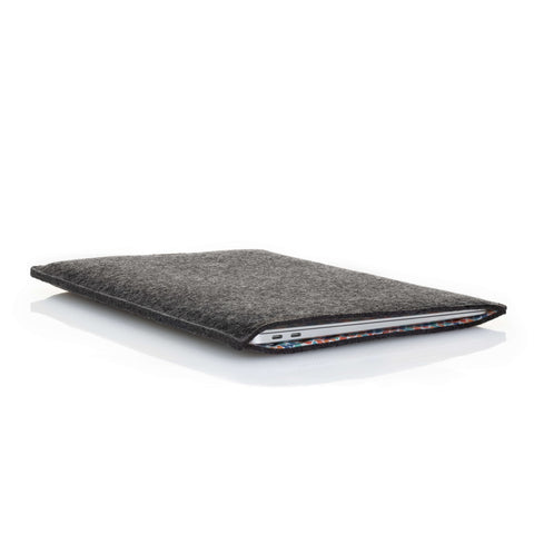 Kotelo MacBook Air 13:lle | valmistettu huovasta ja luomupuuvillasta | antrasiitti - värikäs | Malli "LET"