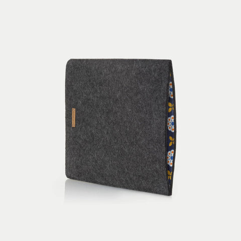 Suojakuori Galaxy Tab S9 FE:lle | valmistettu huovasta ja luomupuuvillasta | antrasiitti - kukinta | Malli "LET"