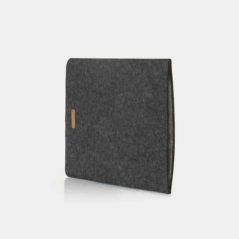 Kotelo Surface Pro 8:lle | valmistettu huovasta ja luomupuuvillasta | antrasiitti - raidat | Malli "LET"