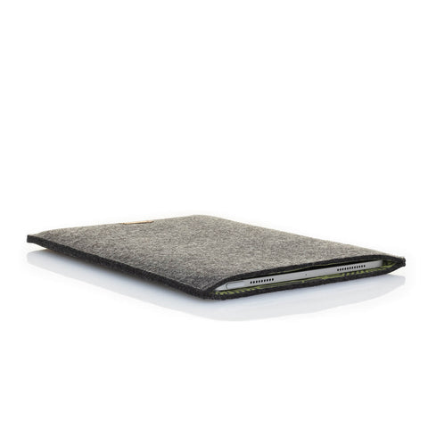Kotelo iPad Prolle 12,9" - 5. sukupolvi | valmistettu huovasta ja luomupuuvillasta | antrasiitti - raidat | Malli "LET"