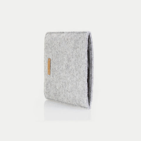 Kotelo PocketBook Colorille | valmistettu huovasta ja luomupuuvillasta | vaaleanharmaa - raidat | Malli "LET"